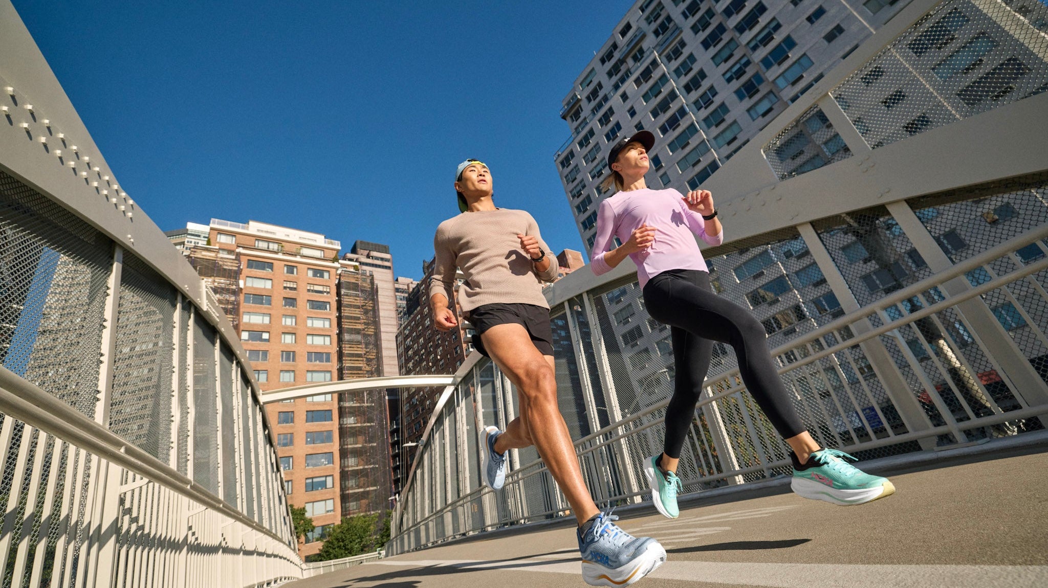 FIT GUIDE: HOW DO HOKA RUNNING SHOES FIT?