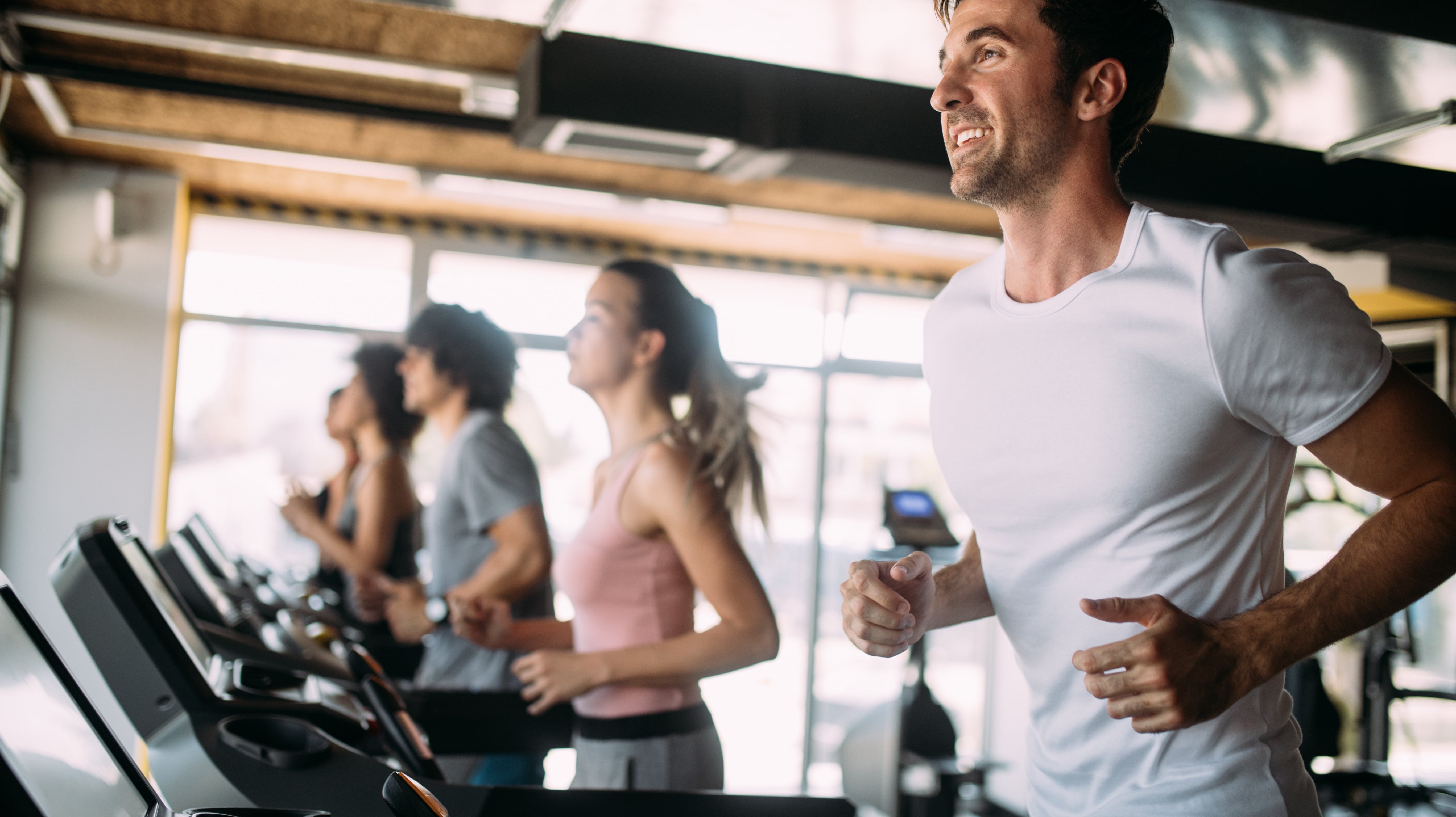 TREADMILL RUNNING TIPS FOR BEGINNERS