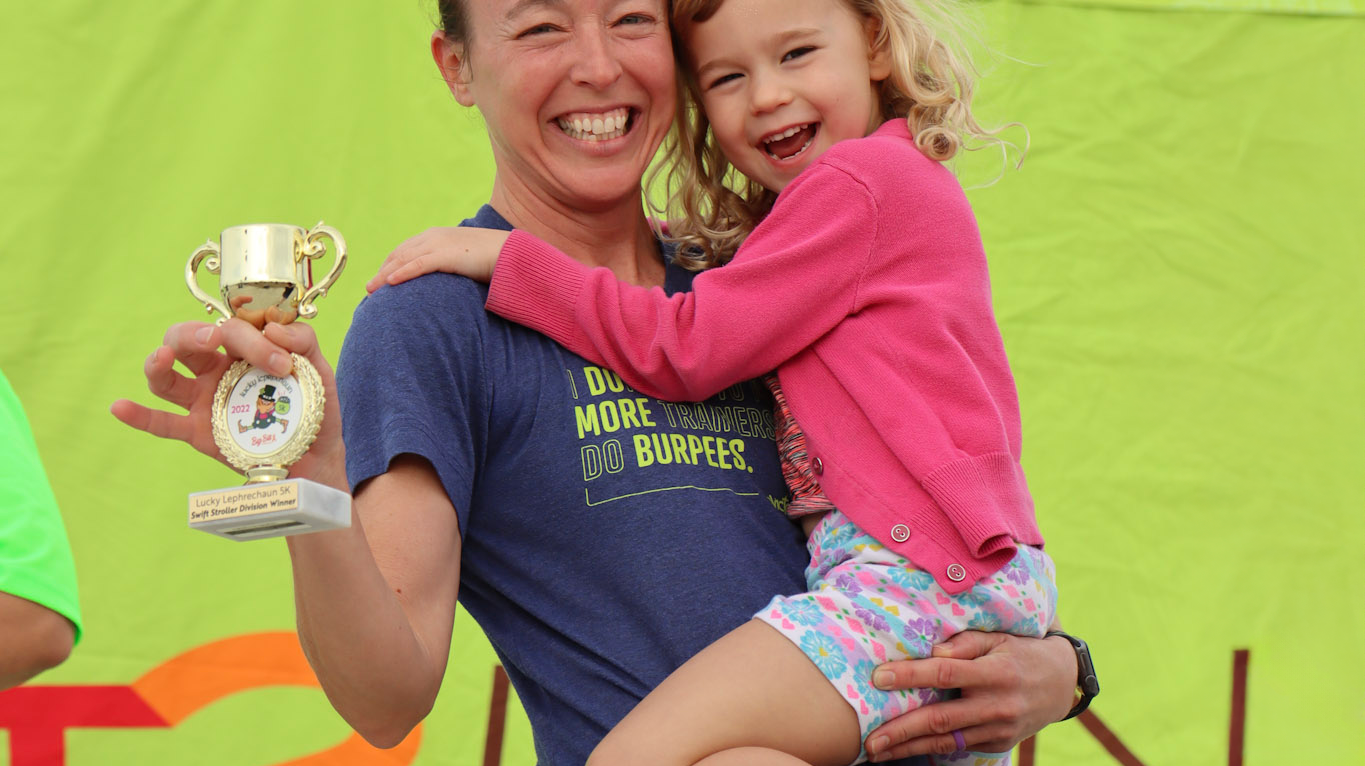 THE BEST SNEAKERS FOR MOMS IN 2025