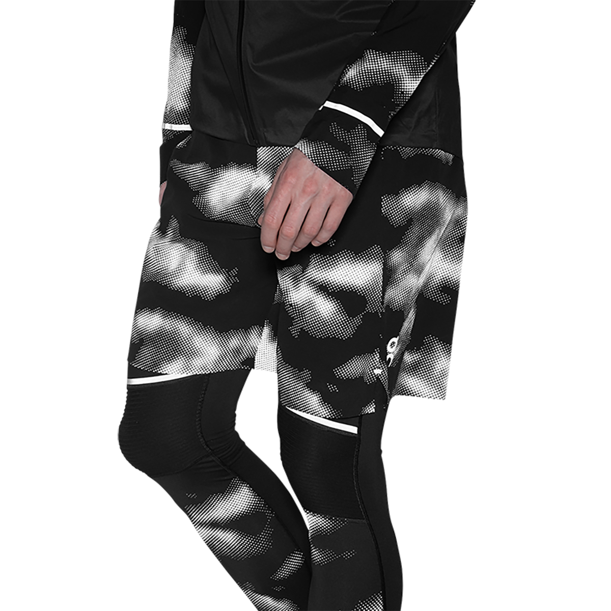 ON Hybrid Lumos Short