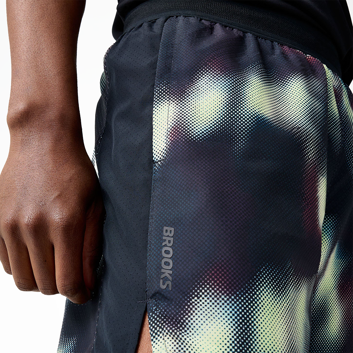 Brooks Dash Short Printed