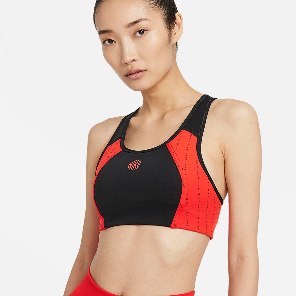 Nike Dri-FIT Swoosh Icon Clash Bra