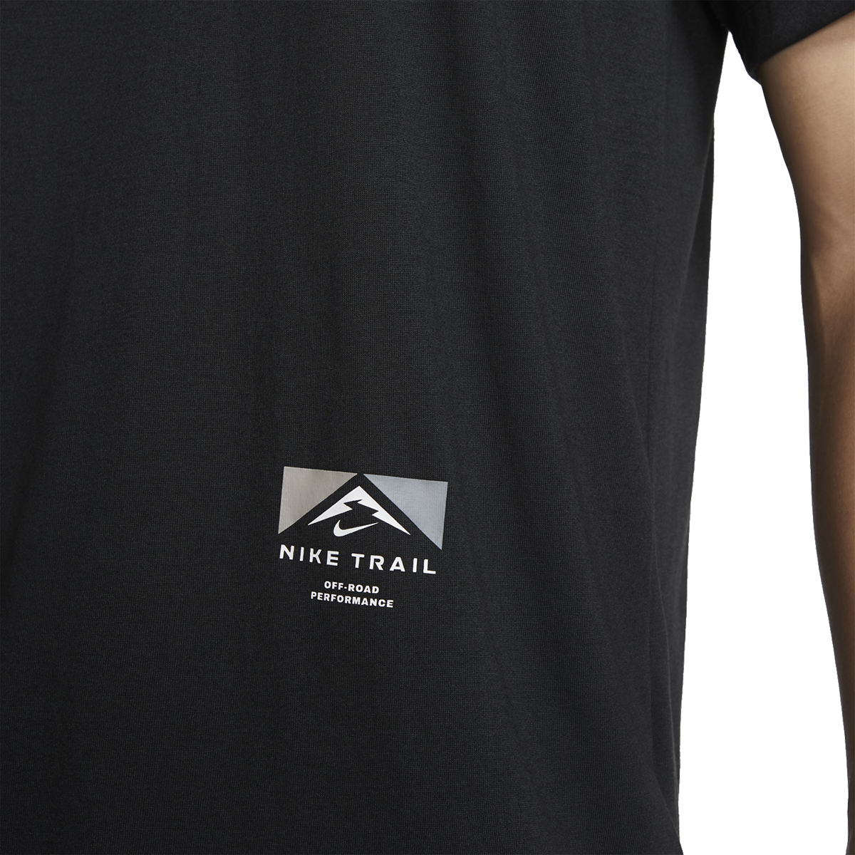Nike Dri-Fit Trail Shortsleeve