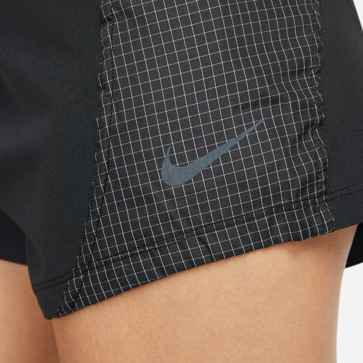 Nike Dri-FIT Run Division Tempo Luxe 3" Short