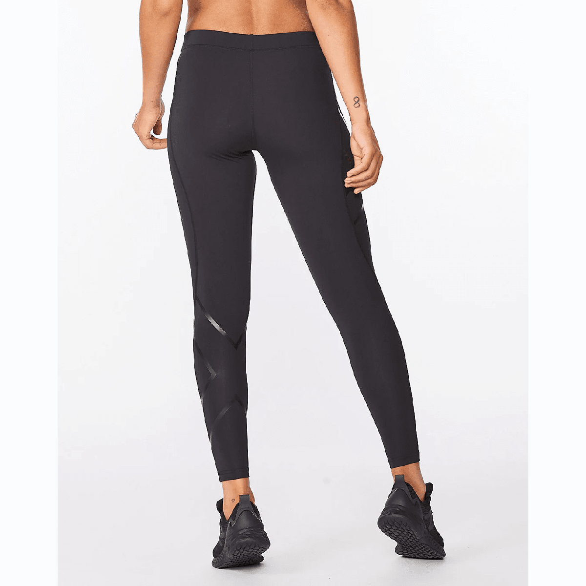 2XU Compression Tight