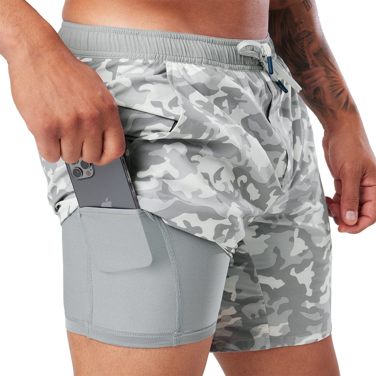 Nathan Printed Essential 7" Short