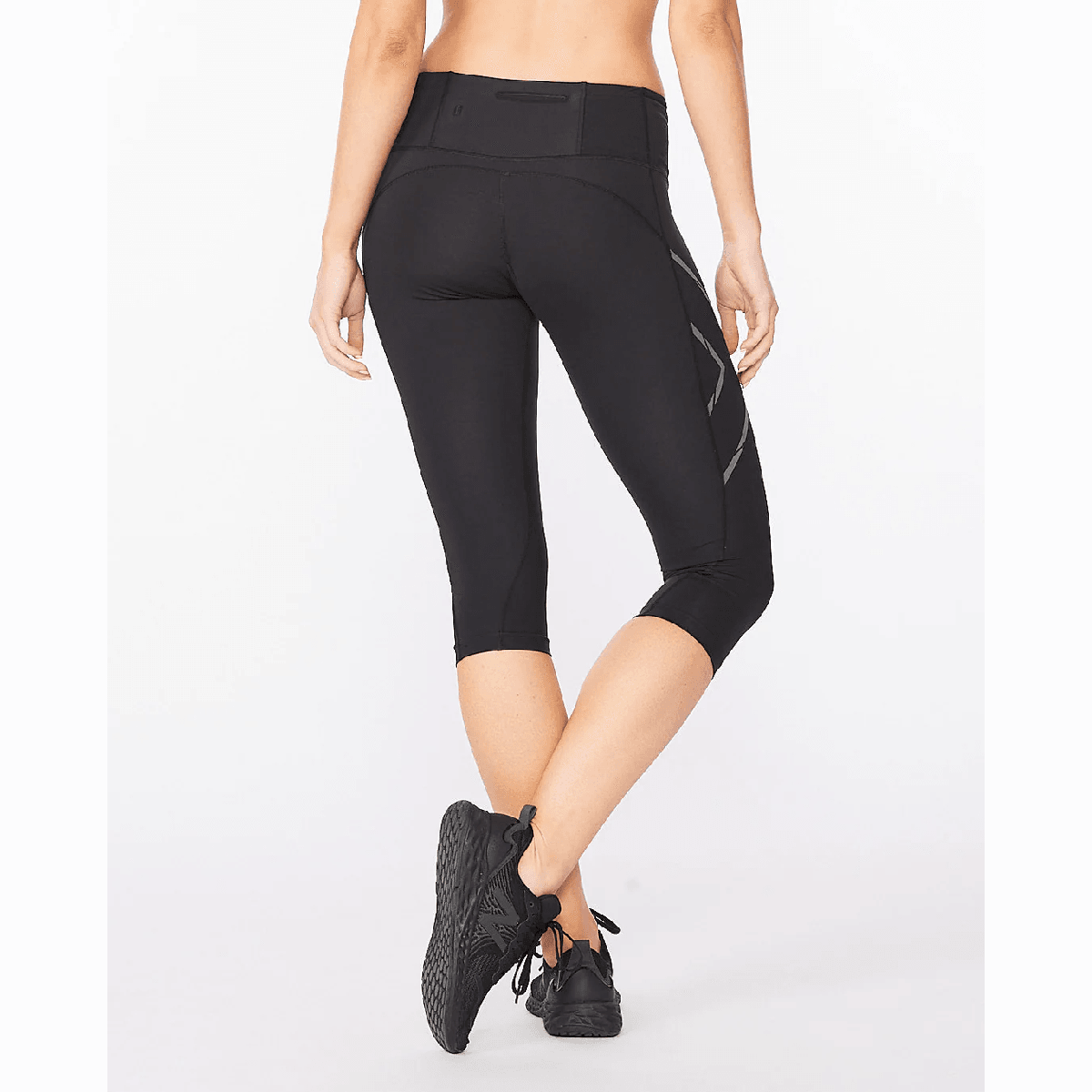 2XU Mid-Rise 3/4 Compression Tight V2