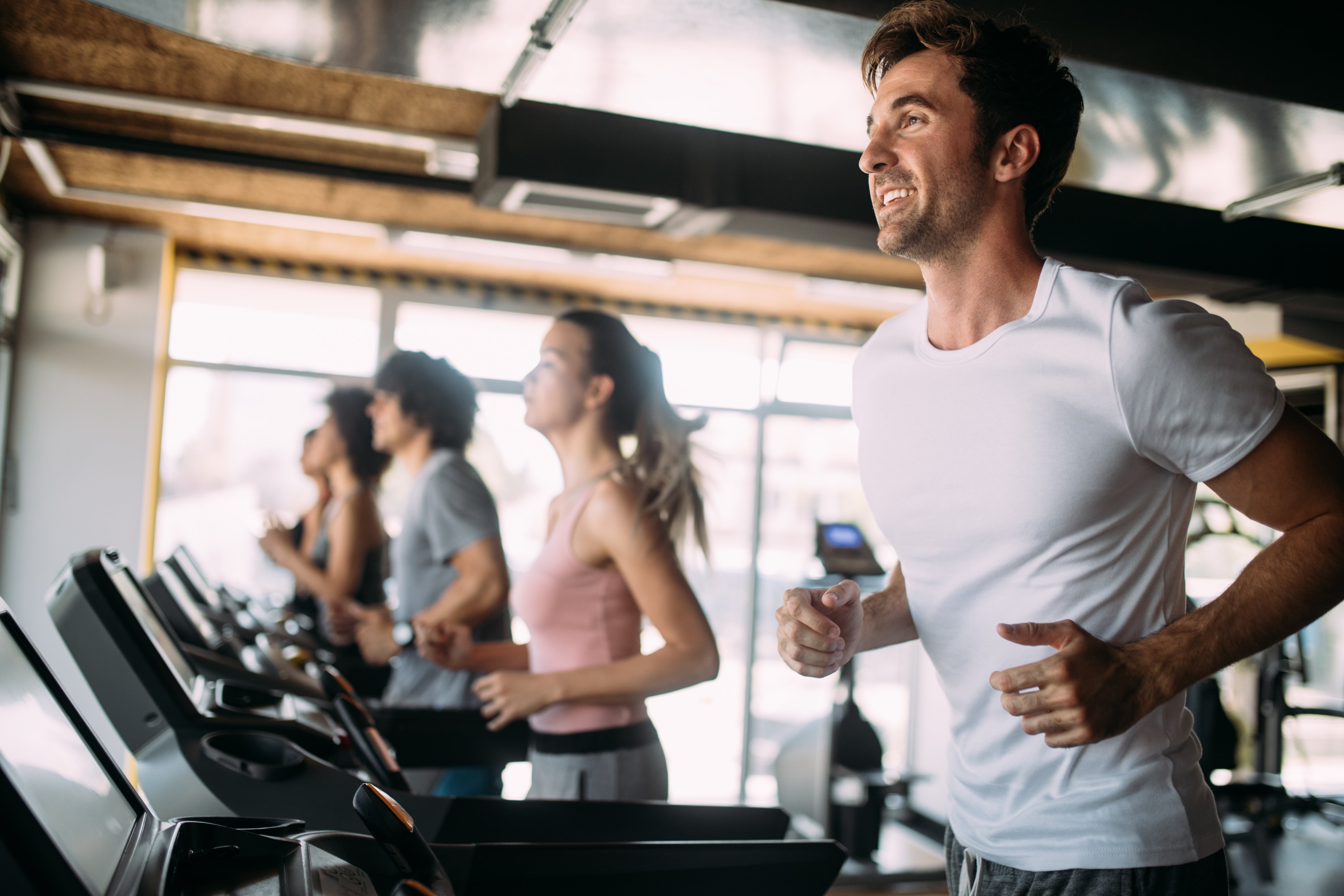 TREADMILL RUNNING TIPS FOR BEGINNERS