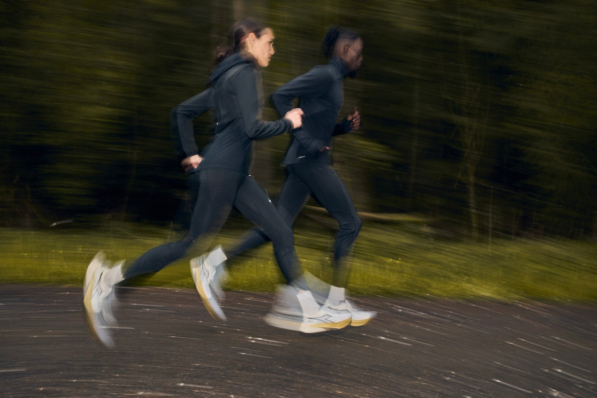 SEASON'S GREETINGS: EMBRACING THE HOLIDAY SPIRIT IN YOUR RUNNING ROUTINE