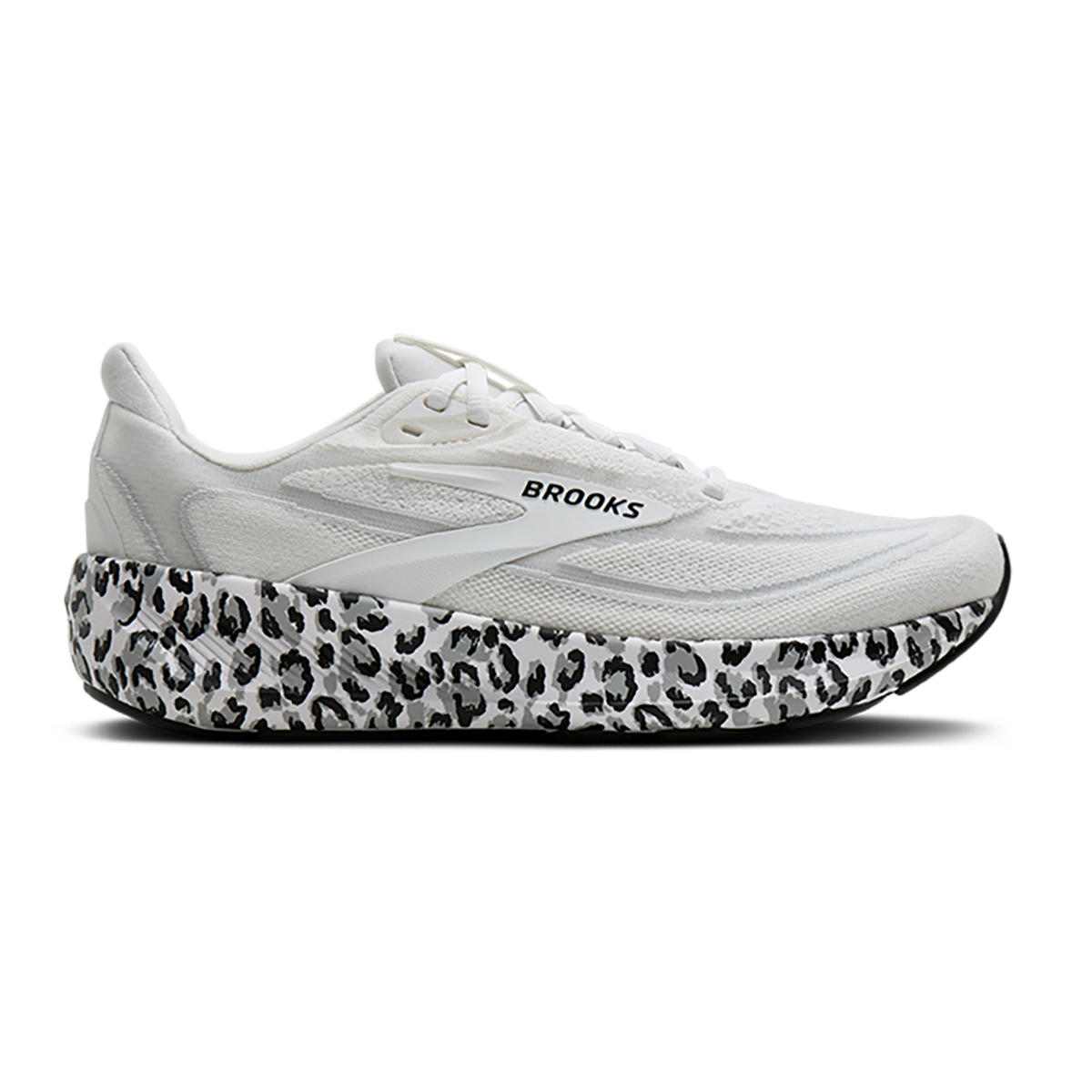 Brooks Revel 9