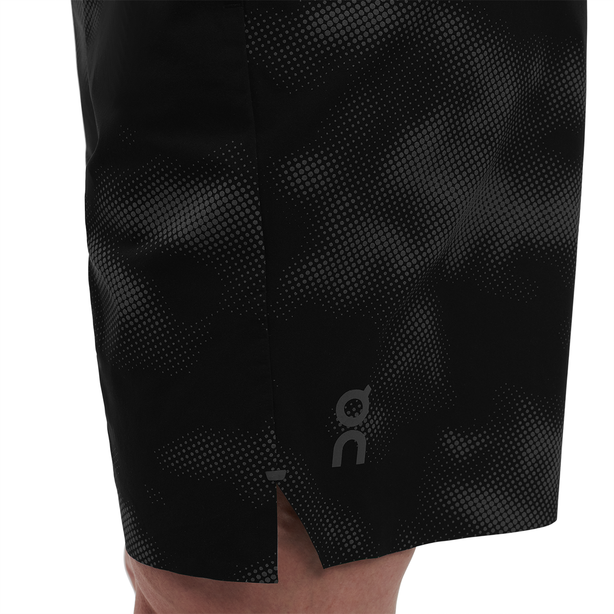 ON Hybrid Lumos Short