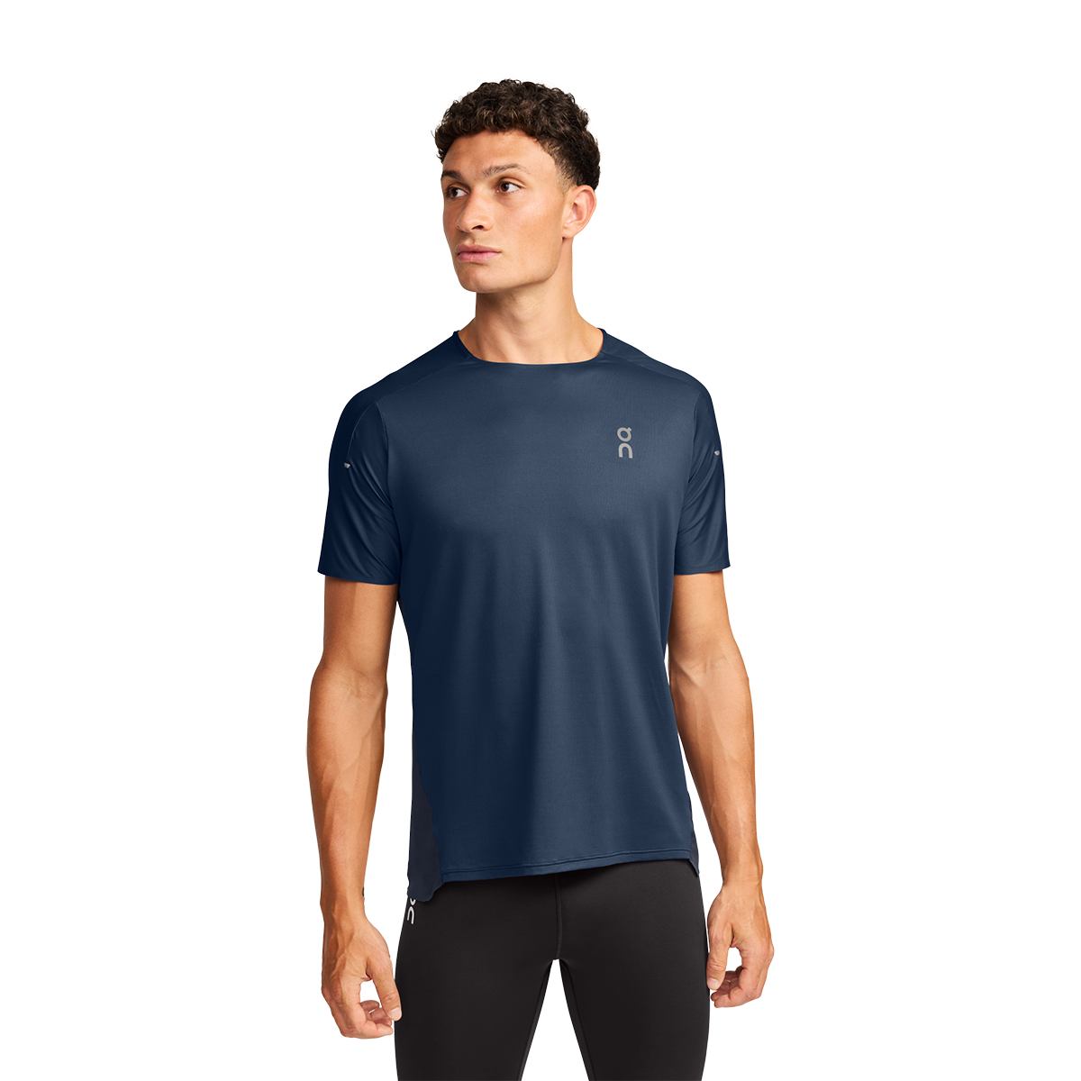 MオンOn Performance-T Denim | Navy MオンOn Performance-T Denim | Navy