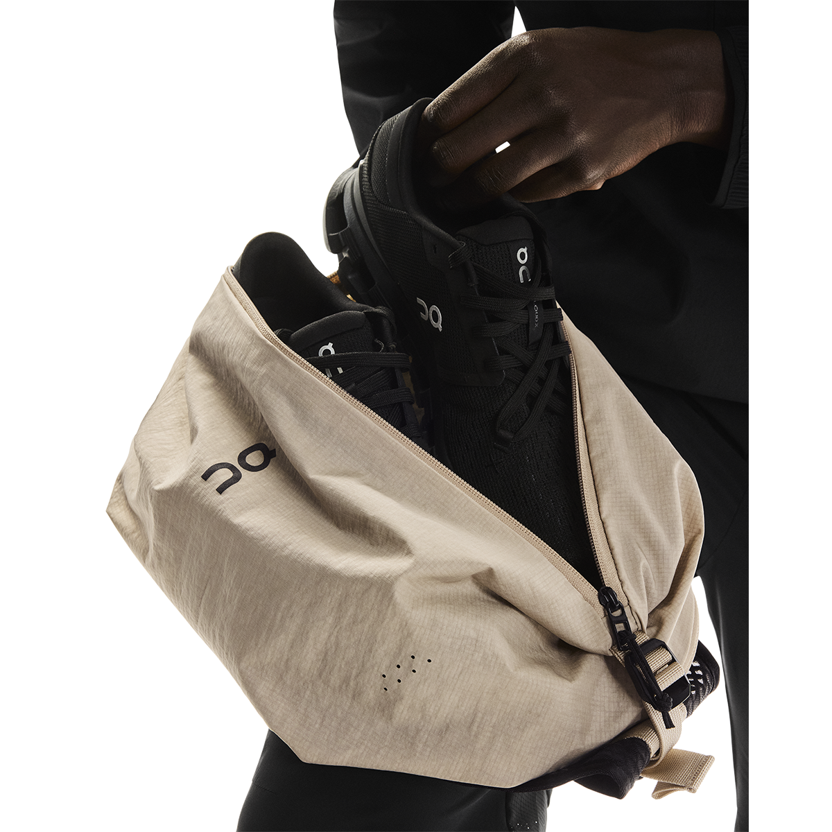 ON Sling Pack 9L
