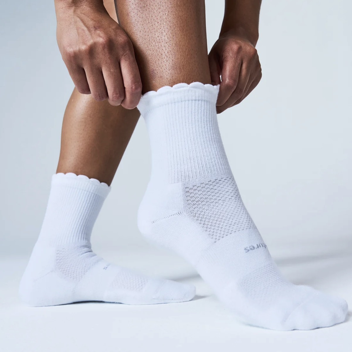 Feetures High Performance Max Cushion Quarter Tall Scallop