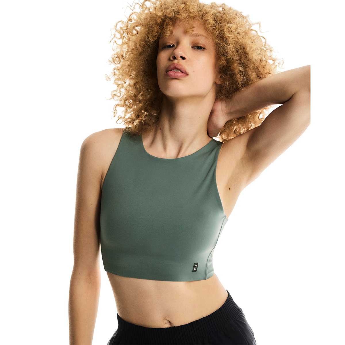 ON Core 2-in-1 Crop