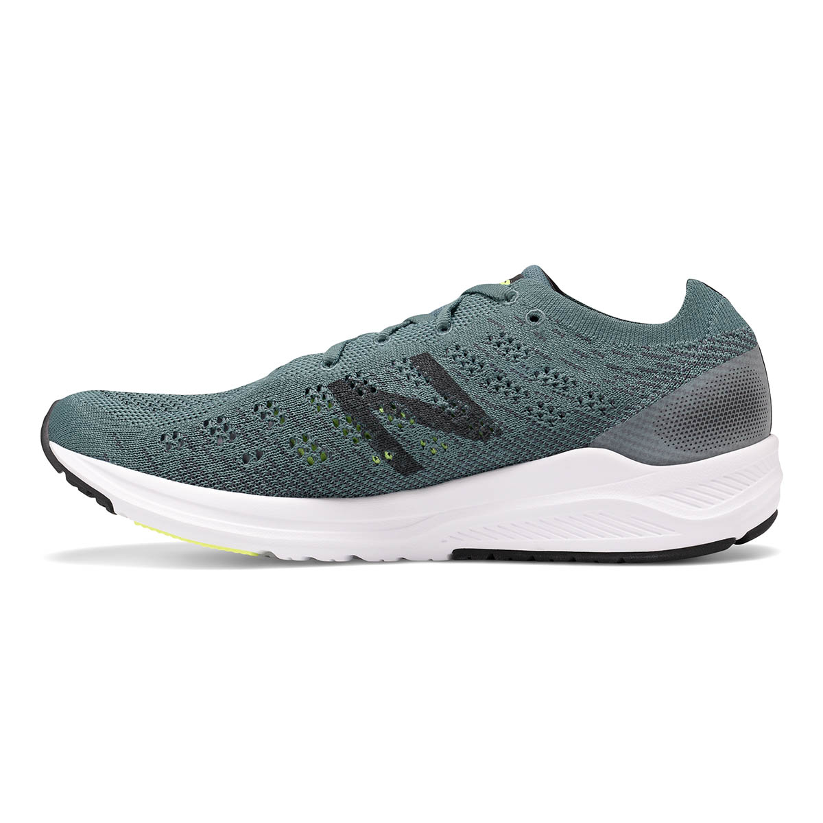 New Balance 890 V7