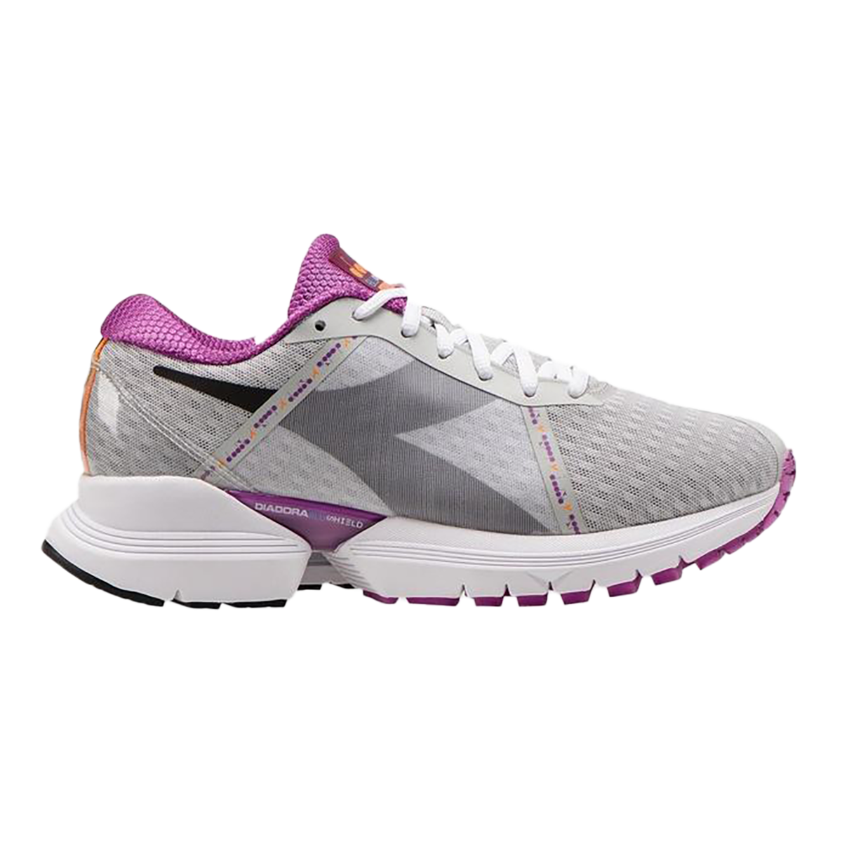 Diadora Mythos Blushield Elite TRX